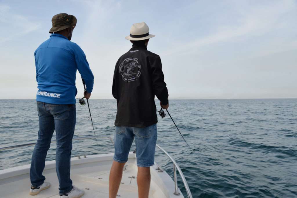 À part quelques splashs épisodiques en surface, les bonites sont très peu actives